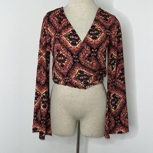 🔹 Mimi Chica Crop Top